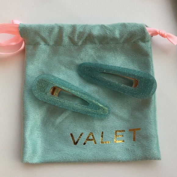 Valet Studio Kelly Clips in Pink & Blue Glitter - Picture 7 of 8